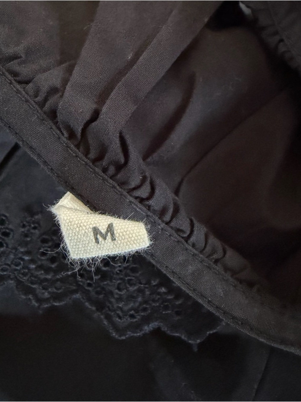 Doen Ruffled Eyelet Sample Top - Picture 7 of 7
